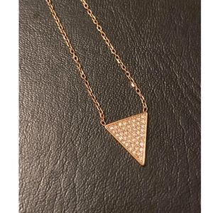 NWT Beautiful Michael Kors Rose Gold Necklace